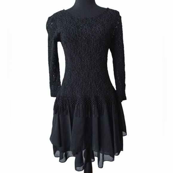 None Dresses & Skirts - Elegant Black Lace Vintage Dress